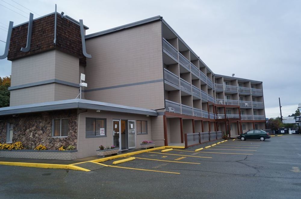 The Waterfront Suites And Marina Нанеймо Екстериор снимка